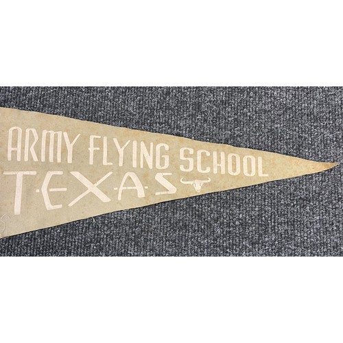 2189 - WW2 US Midland Army Flying School Texas Pennant. Printed felt. 78cm x 29cm. The flying school operat... 