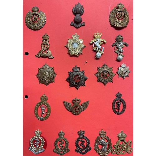 2193 - A collection of approx. 85 British Cap badges plus some collar dogs to include: RE inc Officers Bron... 