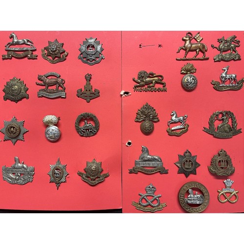 2195 - A collection of approx. 120 British Cap badges to include: Royal Artillery, Queen Own Yeomanry, Inis... 