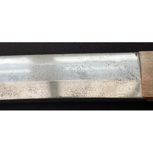 2217 - WW2 Imperial Japanese Officers Shin Gunto Katana Sword. Single edged 660mm long blade. Tang is signe... 