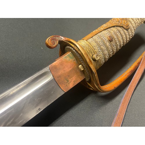 2224 - WW2 Imperial Japanese Army Officers Kyu Gunto Sword with single edged fullered blade 605mm in length... 