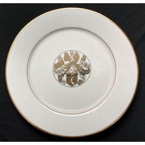 2233 - REPRODUCTION WW2 Third Reich Ceramic Presentation Plate with the coat of arms of Hermann Goring to t... 