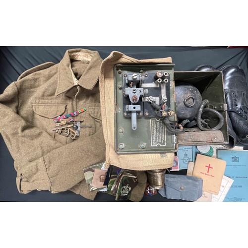 2247 - A collection of mixed militaria to include: WW2 British Lamp Signalling Daylight, Short Range, no da... 