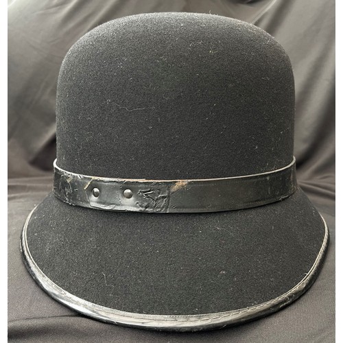 2261 - Royal Ulster Constabulary Bowler Helmet with small Queens Crown badge. Complete with liner and chins... 