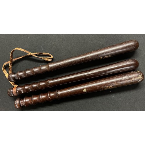 2280 - Three WW1 era Birmingham Police Special Constables Truncheons each with transfer printed crest and d... 