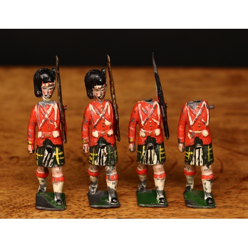 3387 - Abel, CD (Islington, London 1898-1914) group of four Gordon Highlanders marching at the slope, each ... 