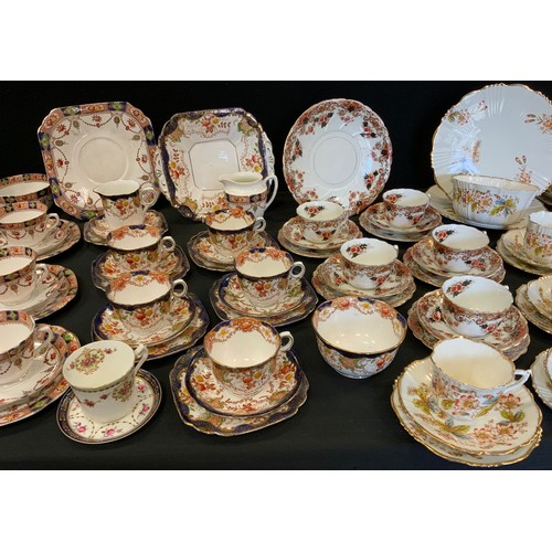 233 - Tableware - a Victorian Crown China tea set, for six;  others Edwardian Doric, etc qty