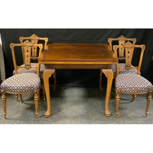 385 - A walnut draw leaf dining table and set of four turn of the century walnut dining chairs, c.1900-191... 