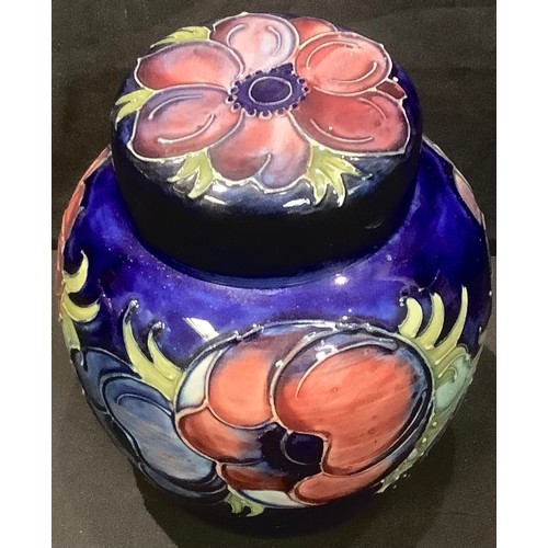 70 - A Moorcroft anemone pattern ginger jar and cover, impressed mark, signed, 15cm high