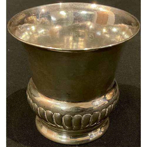 194 - An Edwardian silver half-fluted campana wine goblet, Barnards, London 1906