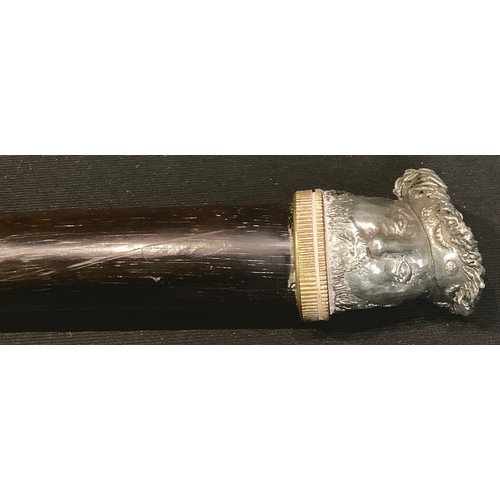 230 - A novelty walking cane, the pommel cast as the head of Henry VIII, ebonised shaft, 83cm long overall