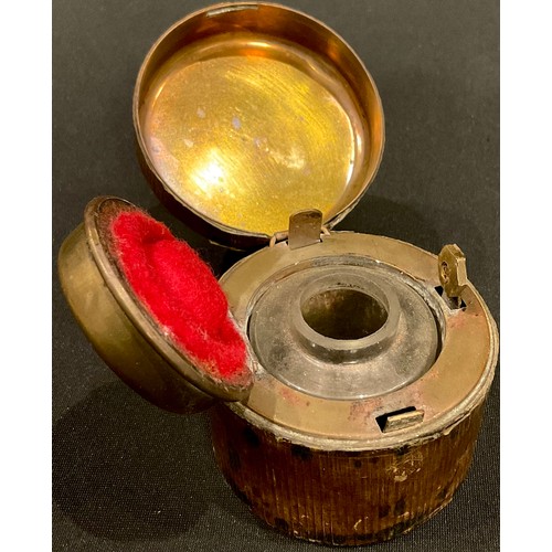 426 - A Victorian travelling inkwell, c.1880