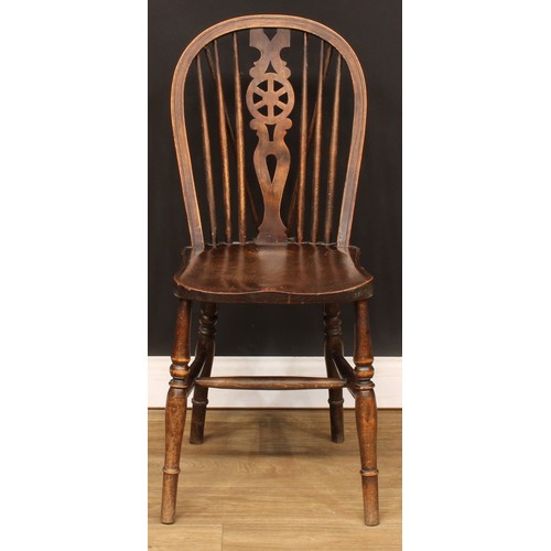 416 - Six Windsor wheelback dining chairs, 91cm high, 37cm wide, the seat 34cm deep (6)