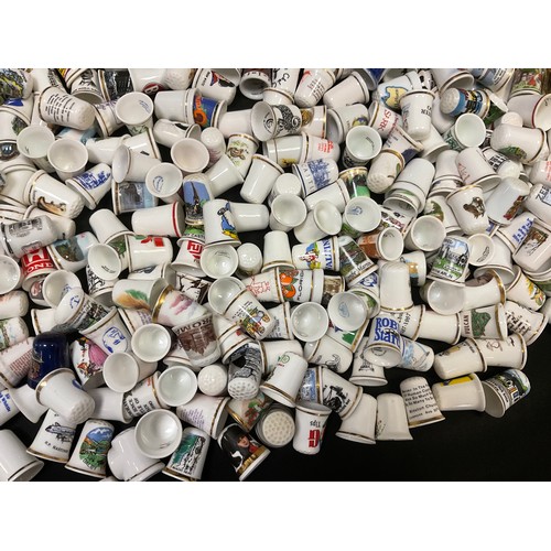 124 - Thimbles- Animals; Locations; Flowers;  Cities, Animals, Film Stars, etc (approx 600)