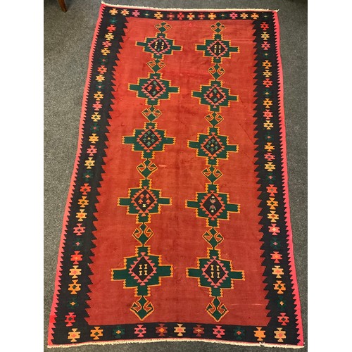 223 - A Qashgai Kilim rug / carpet, 289cm x 166cm.