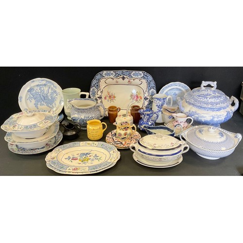 247 - Ceramics - a Copeland & Garrett late Spode Interlachen blue and white soup tureen and cover;  pair o... 