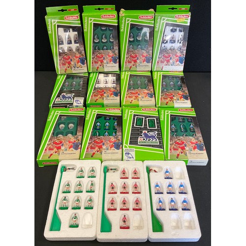 264 - Subbuteo - Twelve Sheffield Wednesday teams, boxed;  28 loose players