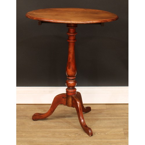 672 - A Victorian tripod wine table, oval top, turned column, 70.5cm high, 56.5cm wide, 39.5cm deep