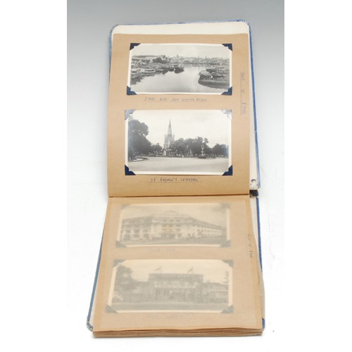 3359 - End of an Empire, pre-Second World War Singapore - an album of approx. 45 photographs of Singapore, ... 