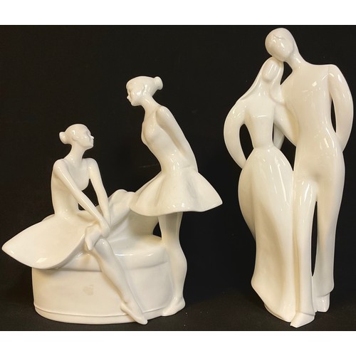 63 - A Royal Doulton ballet dancer figure group, Images The Performance, HN3827; another Royal Doulton fi... 