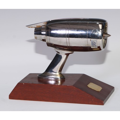 74 - Aeronautica - a chrome desk model, of a Rolls Royce RB211 aeroplane engine, removable propellor, mah... 