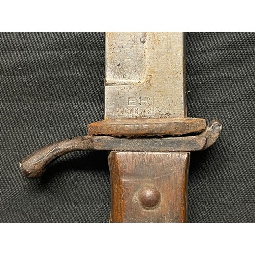 3100 - WW1 Imperial German Nahrkampfmesser Trench Knife with 143mm long blade maker marked 