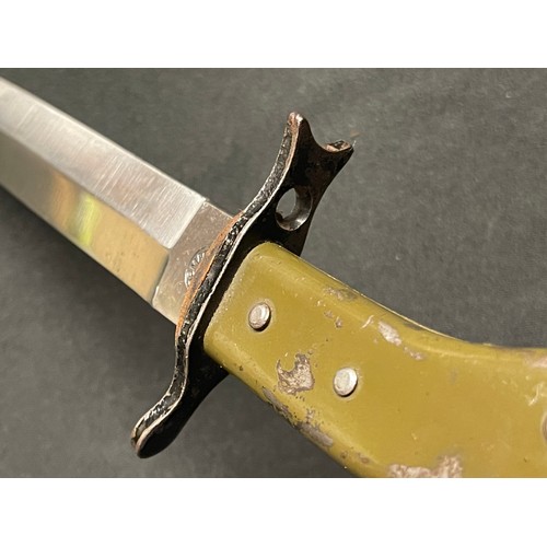 3107 - WW1 Imperial German Demag Combination Bayonet/Trench Knife. Double edged blade 150mm in length maker... 