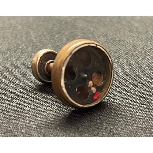 3153 - WW2 British Escape and Evasion Compass hidden in a collar stud.