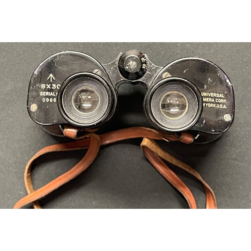 3179 - WW2 British US Made Lend Lease 6x30 Binoculars. WD Broad Arrow marked 6x30 along with makers mark 