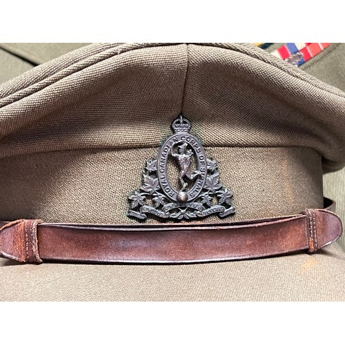 3182 - WW2 Royal Canadian Corps of Signals Officers Service Dress Jacket and Service Dress Cap: named to Lt... 