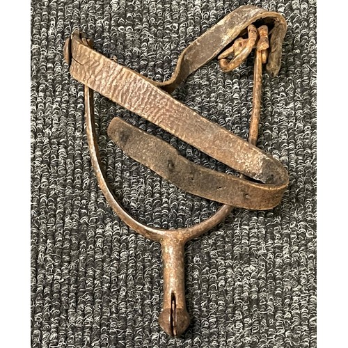 3195 - A collection of 5 pairs of British Cavalry Spurs. One pair are complete with leather fittings and ar... 