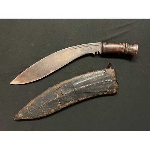 3206 - WW2 British Kukri Knife with single edged blade 350mm in length. Spine of blade is marked 