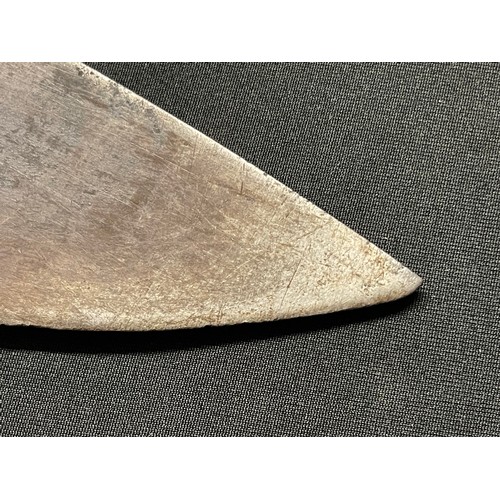 3206 - WW2 British Kukri Knife with single edged blade 350mm in length. Spine of blade is marked 