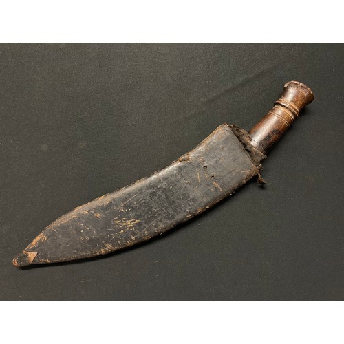 3206 - WW2 British Kukri Knife with single edged blade 350mm in length. Spine of blade is marked 