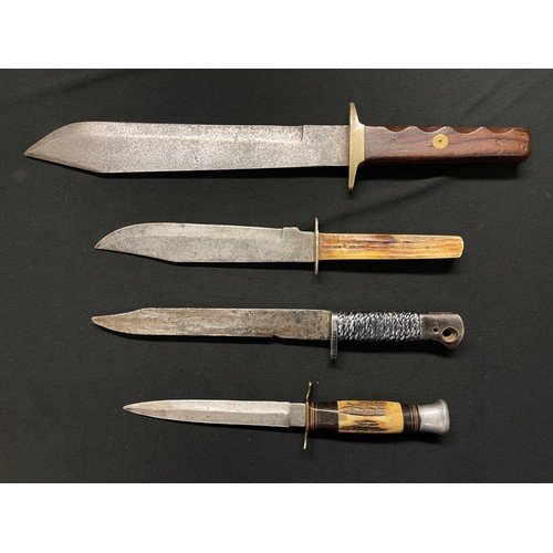 3269 - A No5 Bayonet converted to a fighting knife, a commercially produced fighting knife with double edge... 