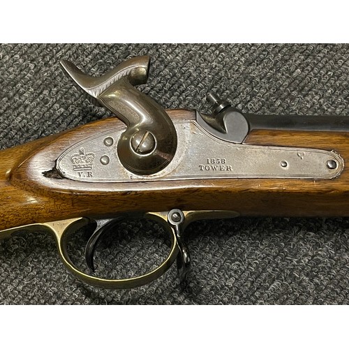 3286 - 3 Band Enfield Tower Pattern Musket 1858. 980mm long barrel. Overall length 140.5cm. Bore approx. 15... 