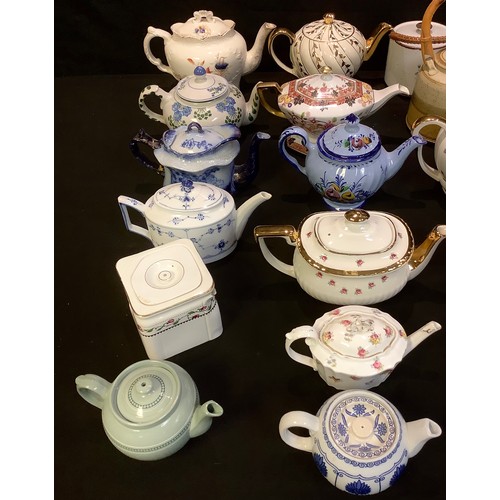 77 - Teapots - 19th century and later, Staffordshire, floral printed, Russian ovoid floral printed teapot... 