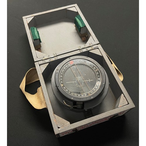 3114A - WW2 British RAF P8 Aircraft Compass, serial number 118891 H, AM ref no. 6A/0726, complete in origina... 