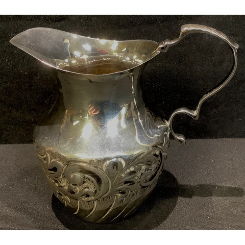 161 - An Edwardian silver cream jug, Birmingham 1907