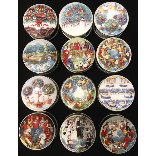 195 - A set of twelve Wedgwood trinket pots and covers, The Twelve Days of Christmas, each boxed