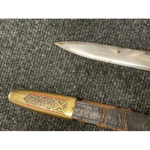 3081 - Royal Artillery officer's sword with single edged fullered proof marked blade, no makers mark, 790mm... 