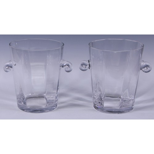 71 - A pair of clear glass Champagne buckets or wine coolers, 22cm high, 18.5cm diameter (2)