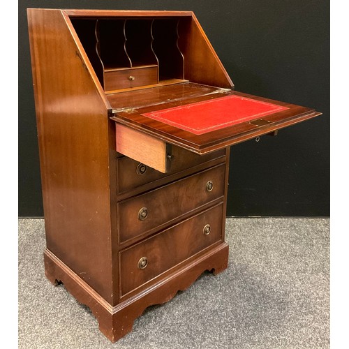 68 - A 20th century reproduction mahogany bureau, 99cm tall x 53.5cm wide x 43.5cm deep.