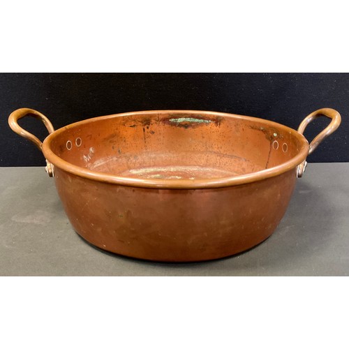 249 - A large 19th century copper twin handle preserve pan, 11cm deep 47.5cm diameter