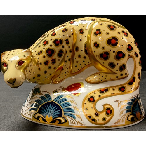 1 - A Royal Crown Derby paperweight, Endangered Species, Savannah Leopard, Sinclairs exclusive commissio... 