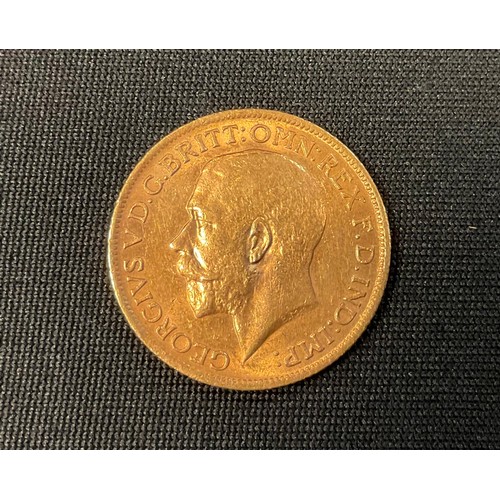 401 - A George V Sovereign, 1912, London mint, 8g