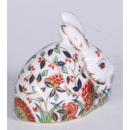 769 - A Royal Crown Derby paperweight, Meadow Rabbit, gold stopper; others, Bunny, Collectors Guild Exclus... 