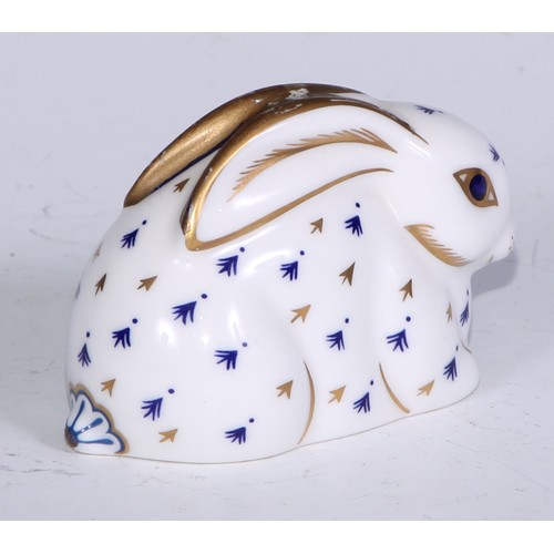 769 - A Royal Crown Derby paperweight, Meadow Rabbit, gold stopper; others, Bunny, Collectors Guild Exclus... 