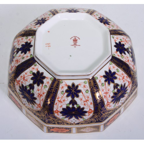 612 - A Royal Crown Derby 1128 pattern hexagonal bowl, 18.5cm diam, printed mark