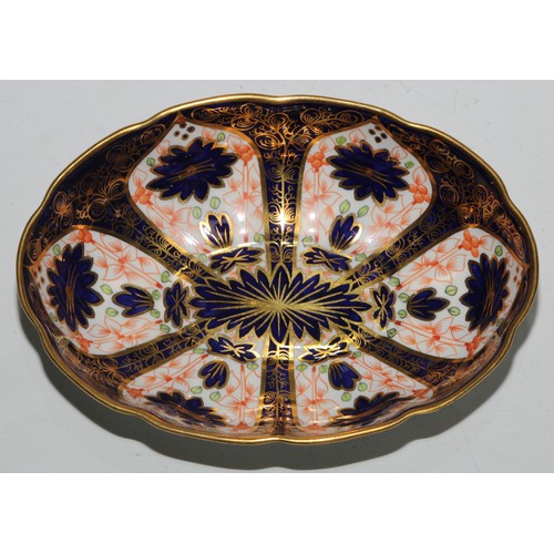 616 - A Royal Crown Derby 1128 pattern shaped square dish, 20cm wide, printed mark, first quality; a cream... 